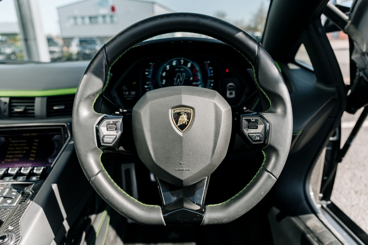 Lamborghini Aventador LP740-4 S Roadster