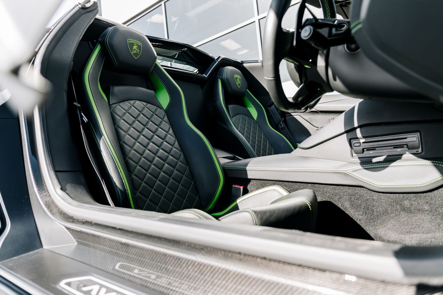 Lamborghini Aventador LP740-4 S Roadster