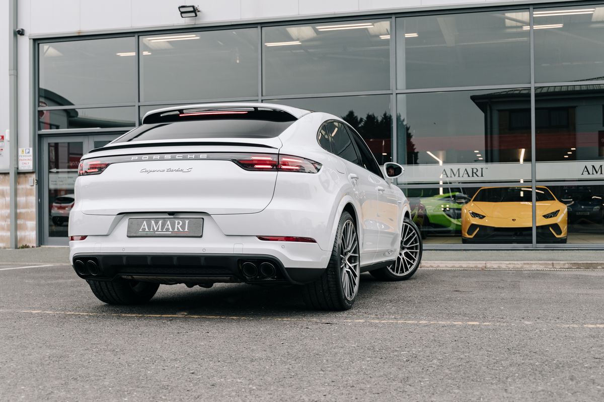 Porsche Cayenne Turbo S E-HYBRID