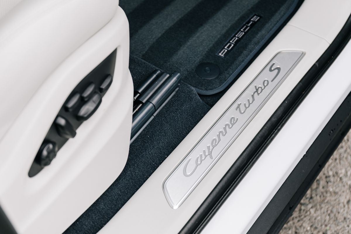 Porsche Cayenne Turbo S E-HYBRID