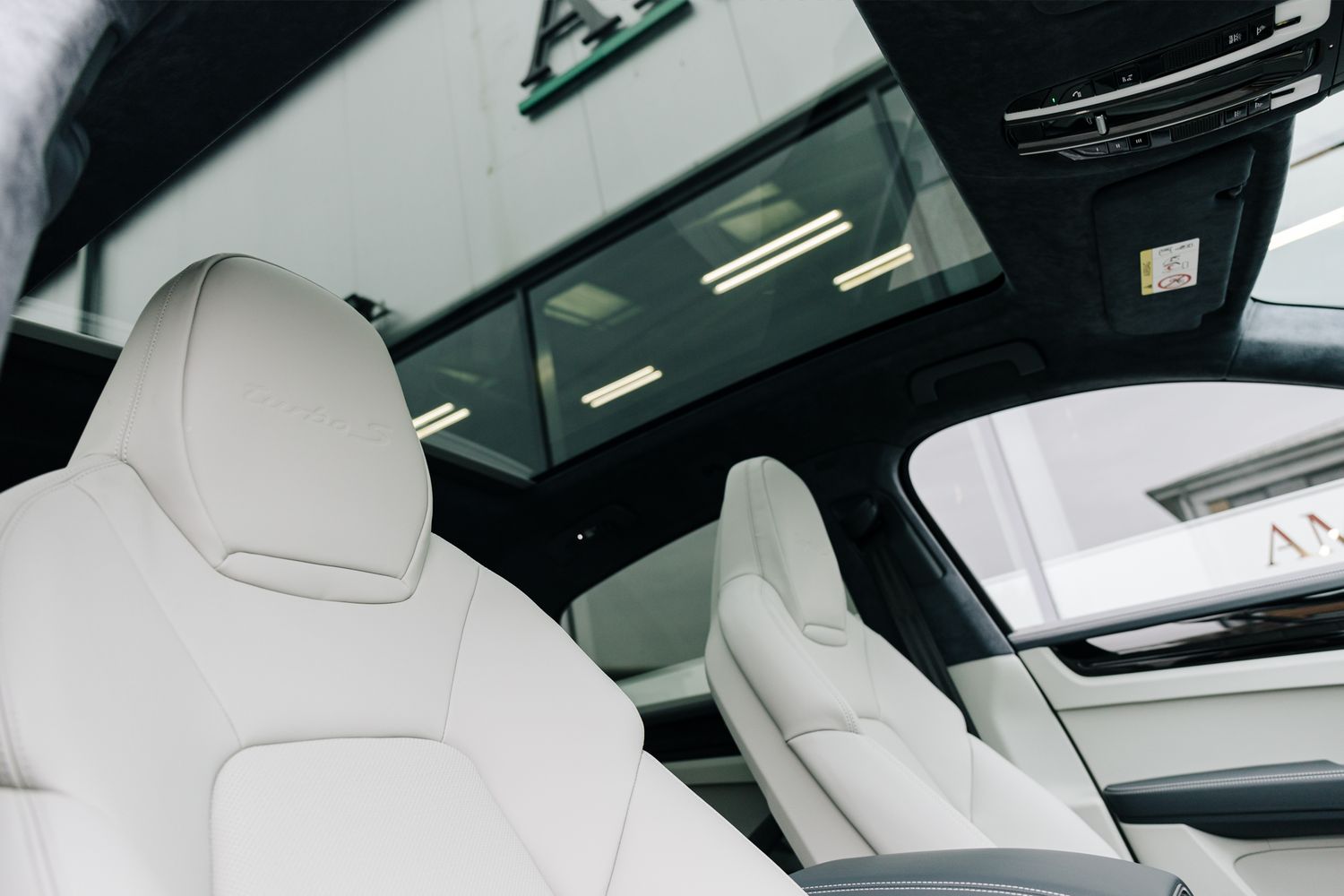 Porsche Cayenne Turbo S E-HYBRID