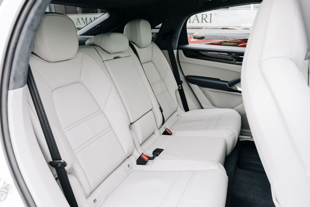 Porsche Cayenne Turbo S E-HYBRID