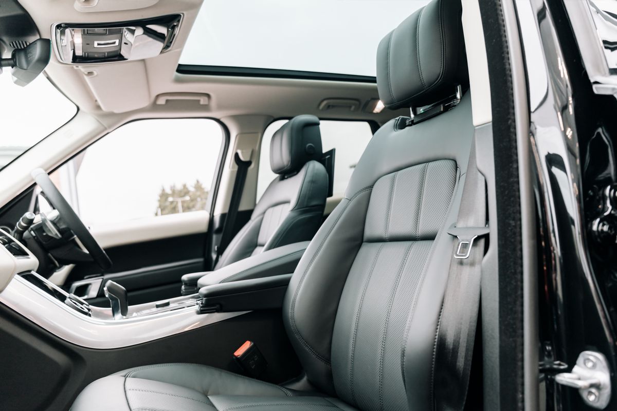 LAND ROVER RANGE ROVER SPO HSE SILVER HSE SILVER