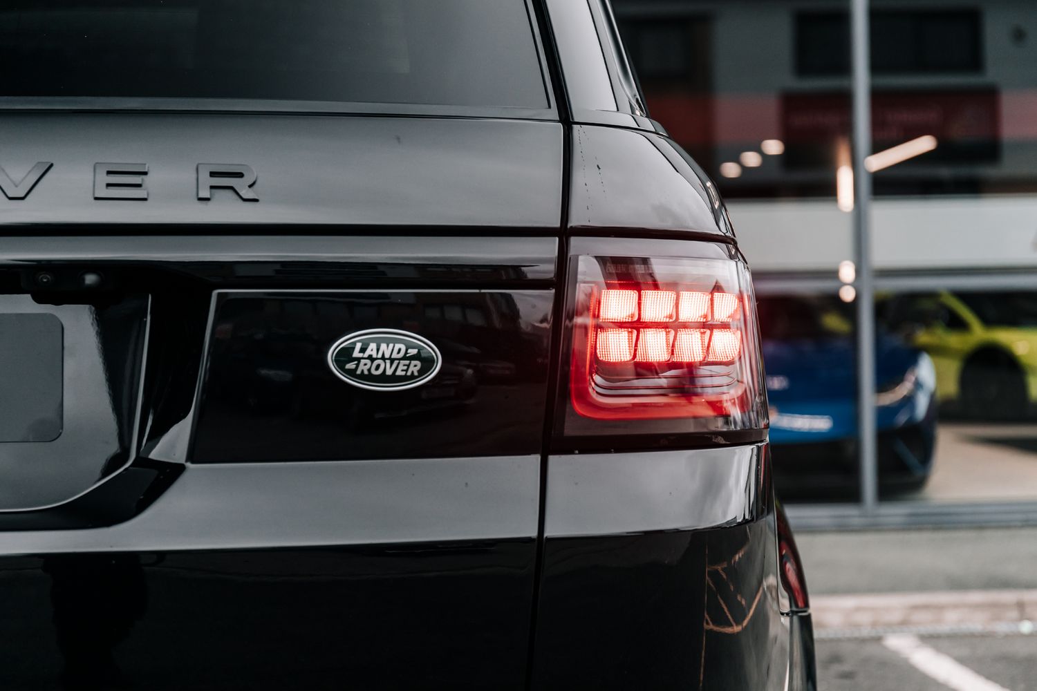 LAND ROVER RANGE ROVER SPO HSE SILVER HSE SILVER