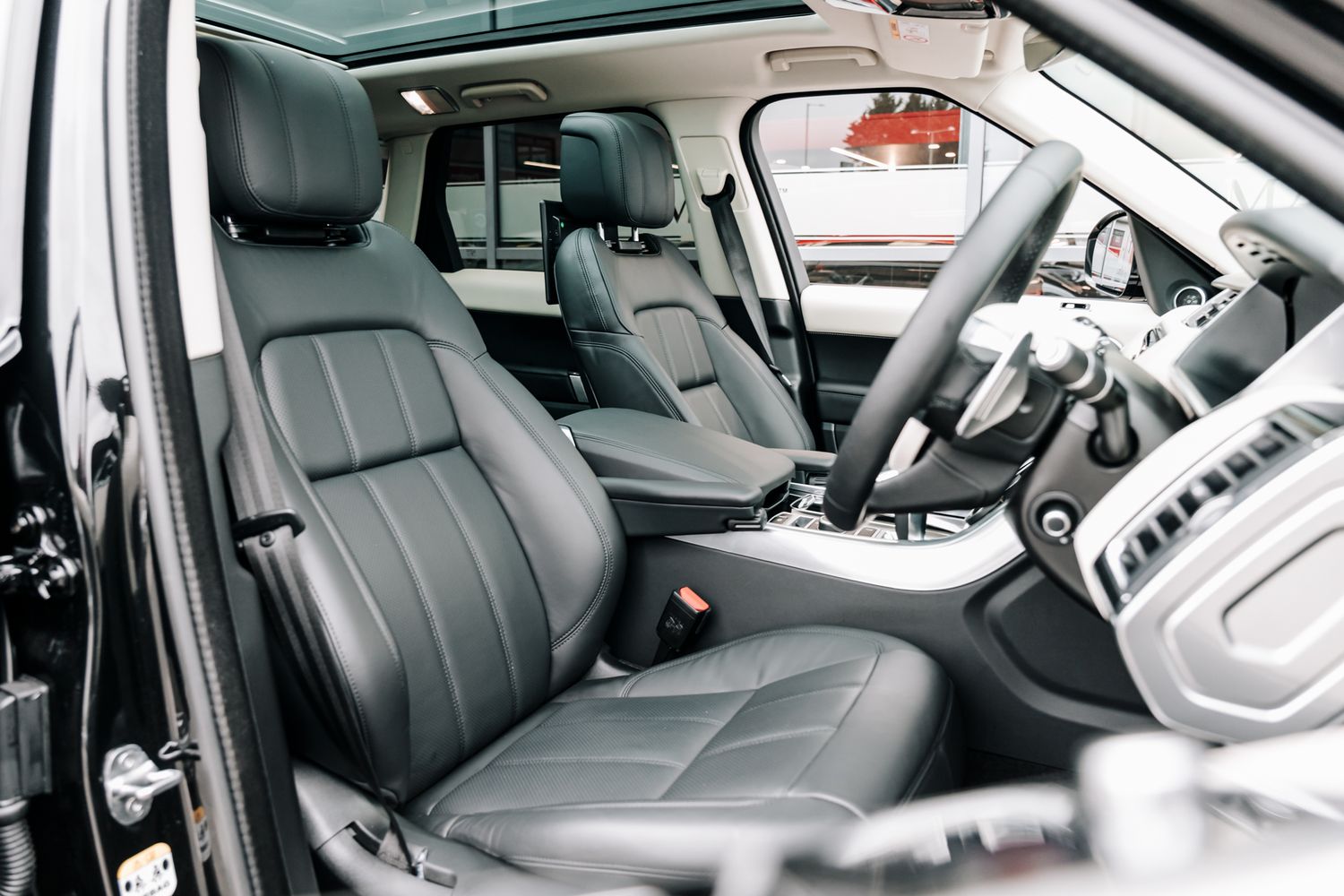 LAND ROVER RANGE ROVER SPO HSE SILVER HSE SILVER