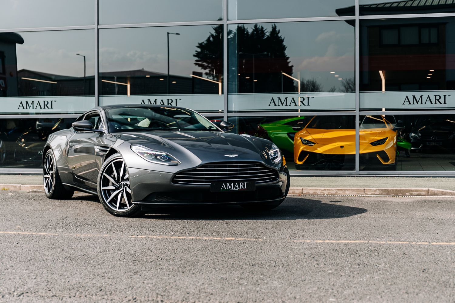 ASTON MARTIN DB11 V12 AUTO V12