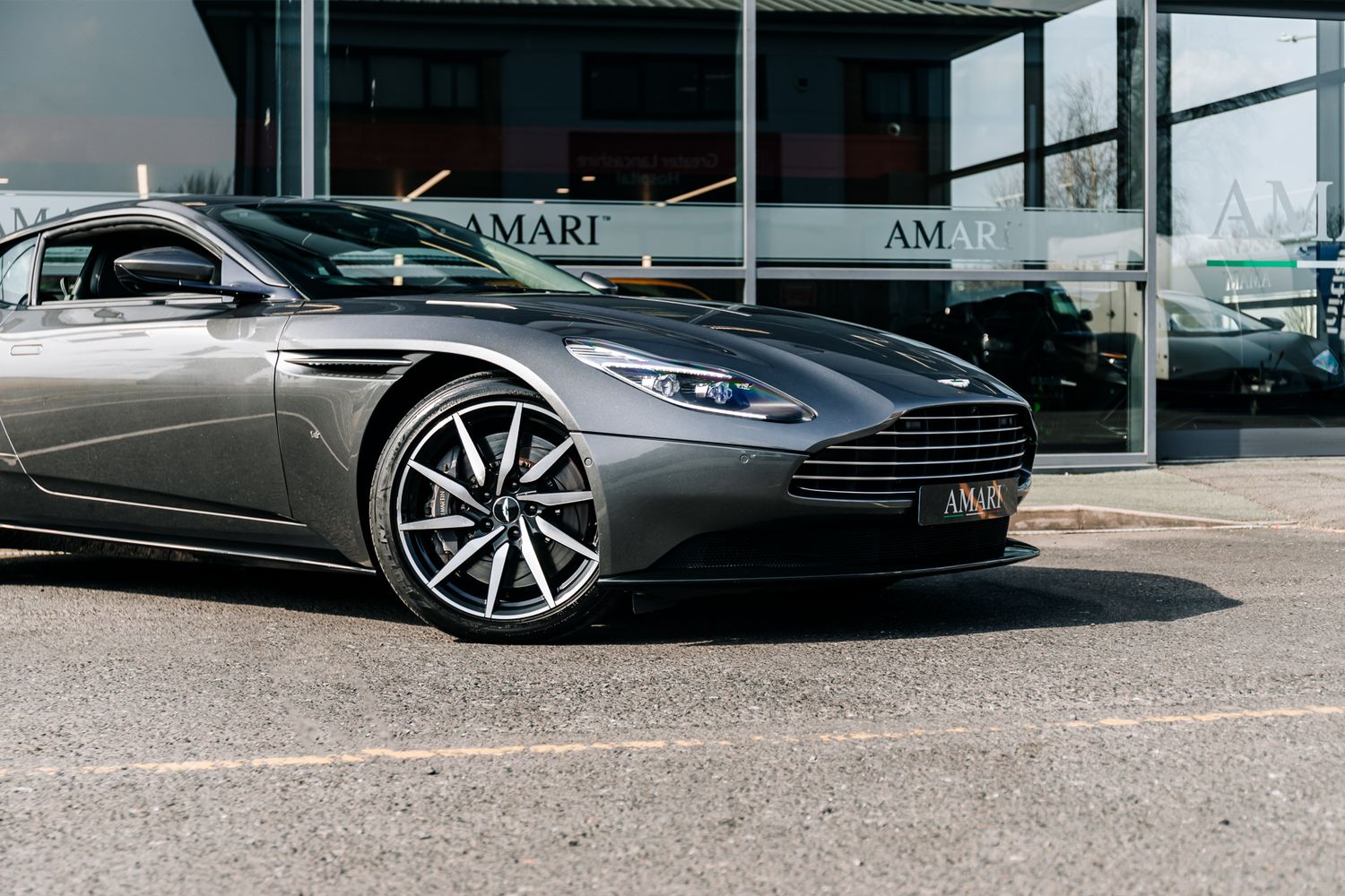 ASTON MARTIN DB11 V12 AUTO V12