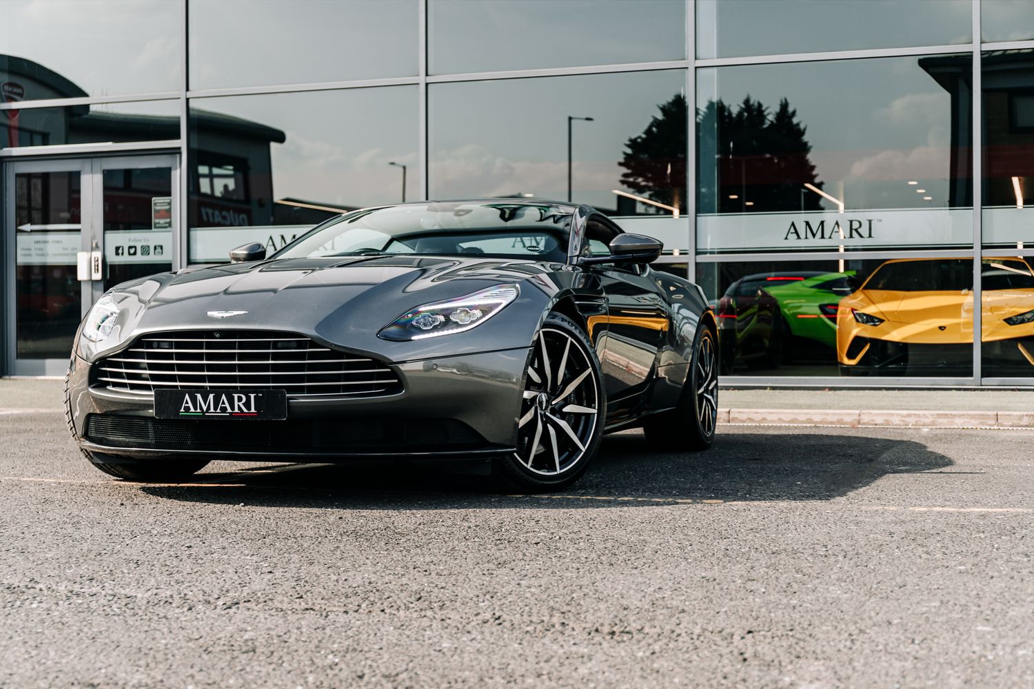 ASTON MARTIN DB11 V12 AUTO V12