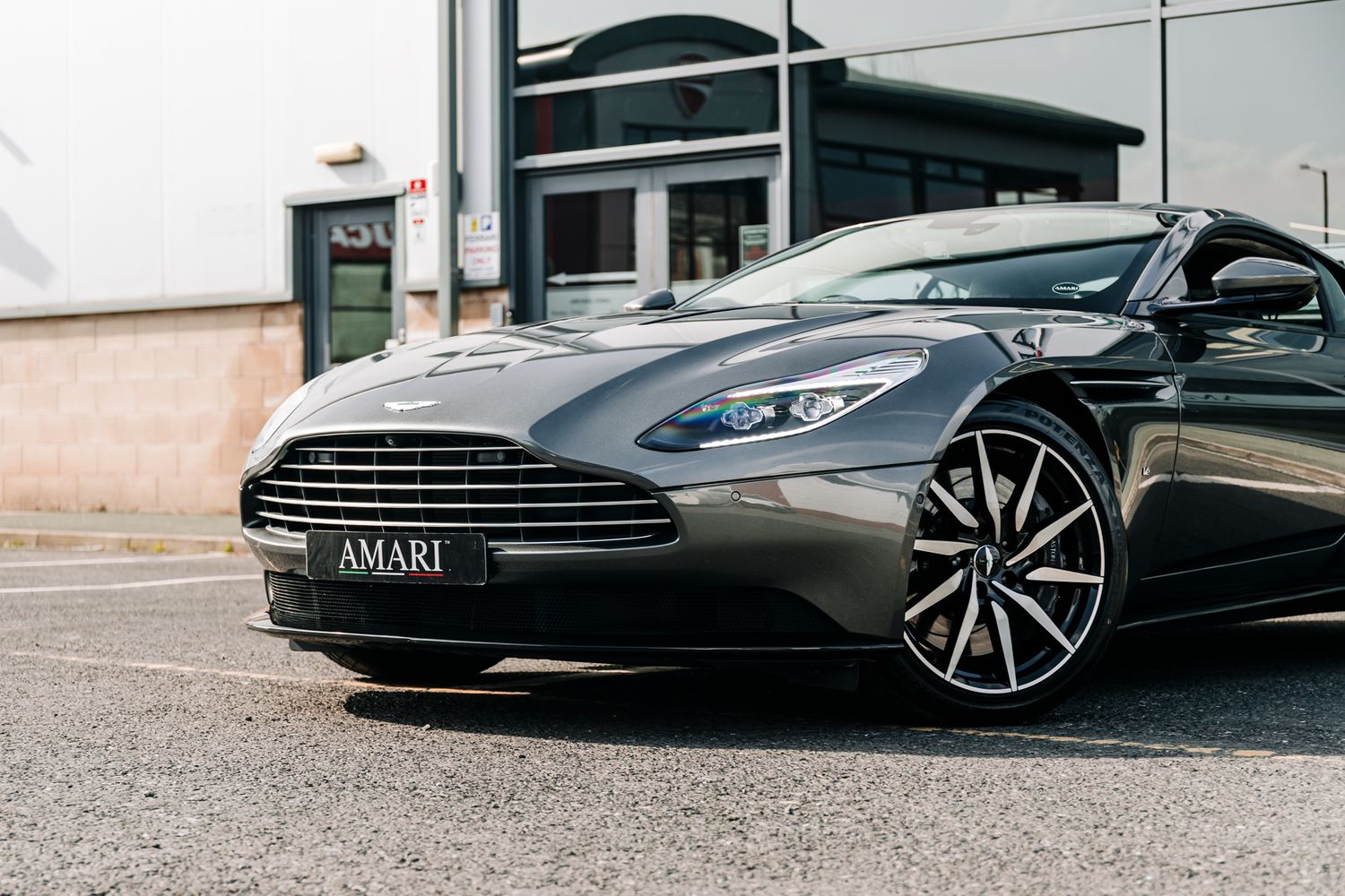 ASTON MARTIN DB11 V12 AUTO V12