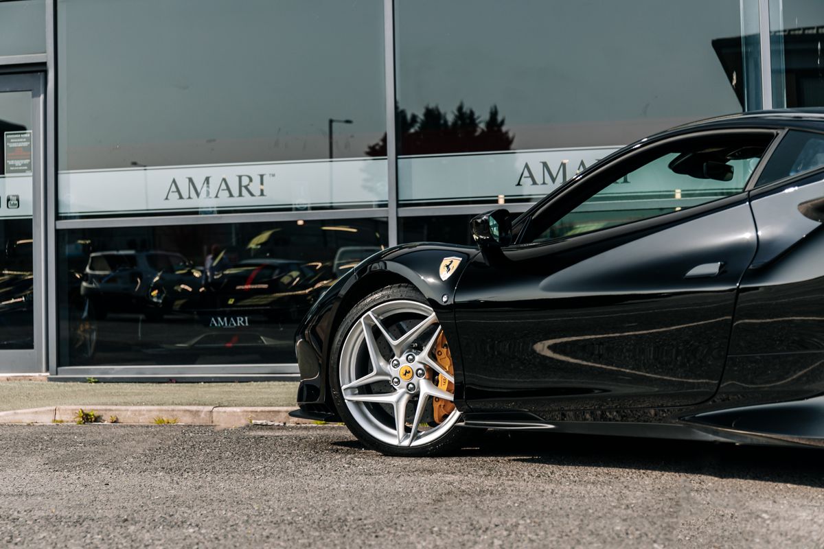 FERRARI F8 TRIBUTO S-A TRIBUTO