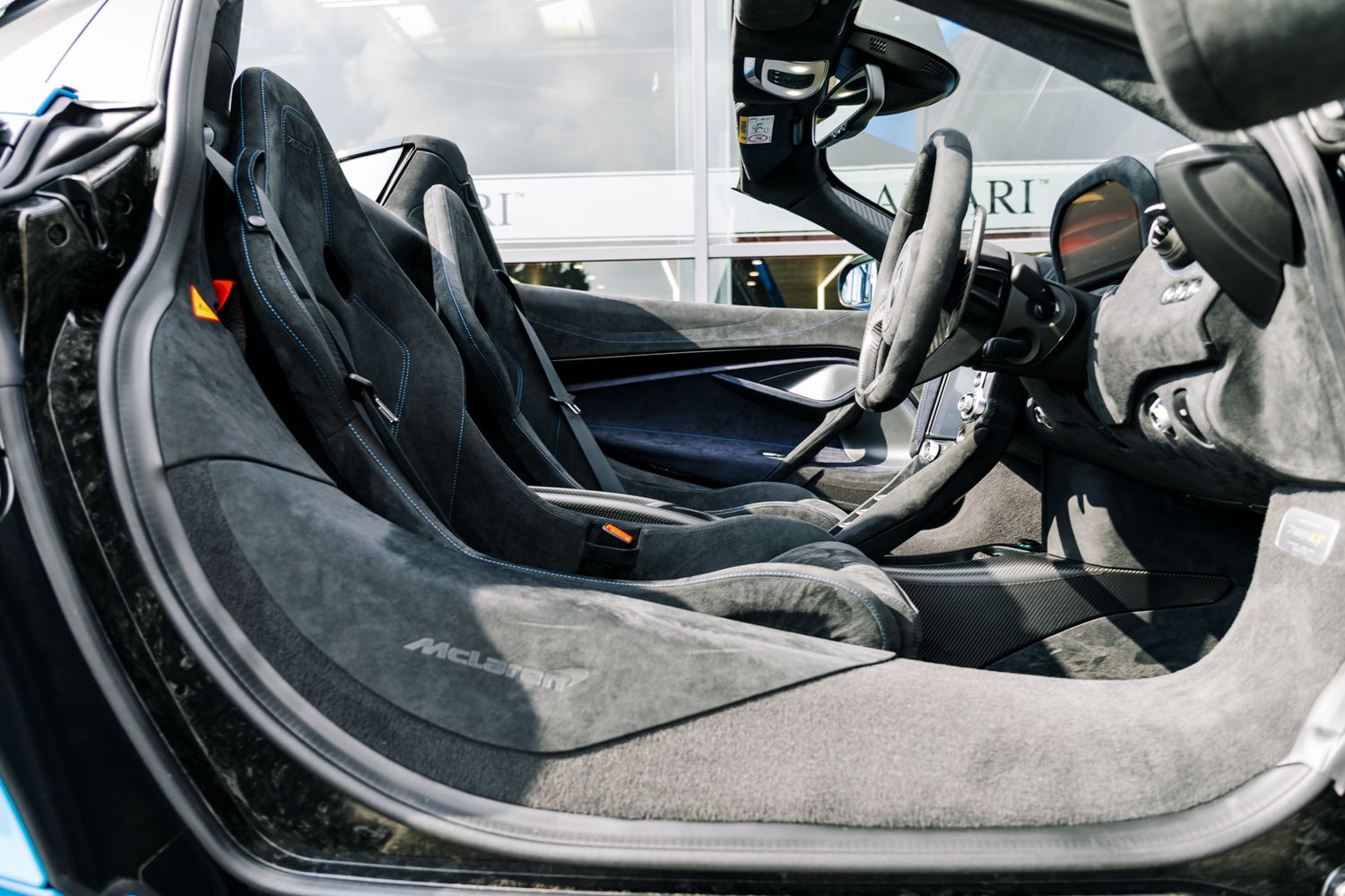 McLaren 765LT V8 SSG