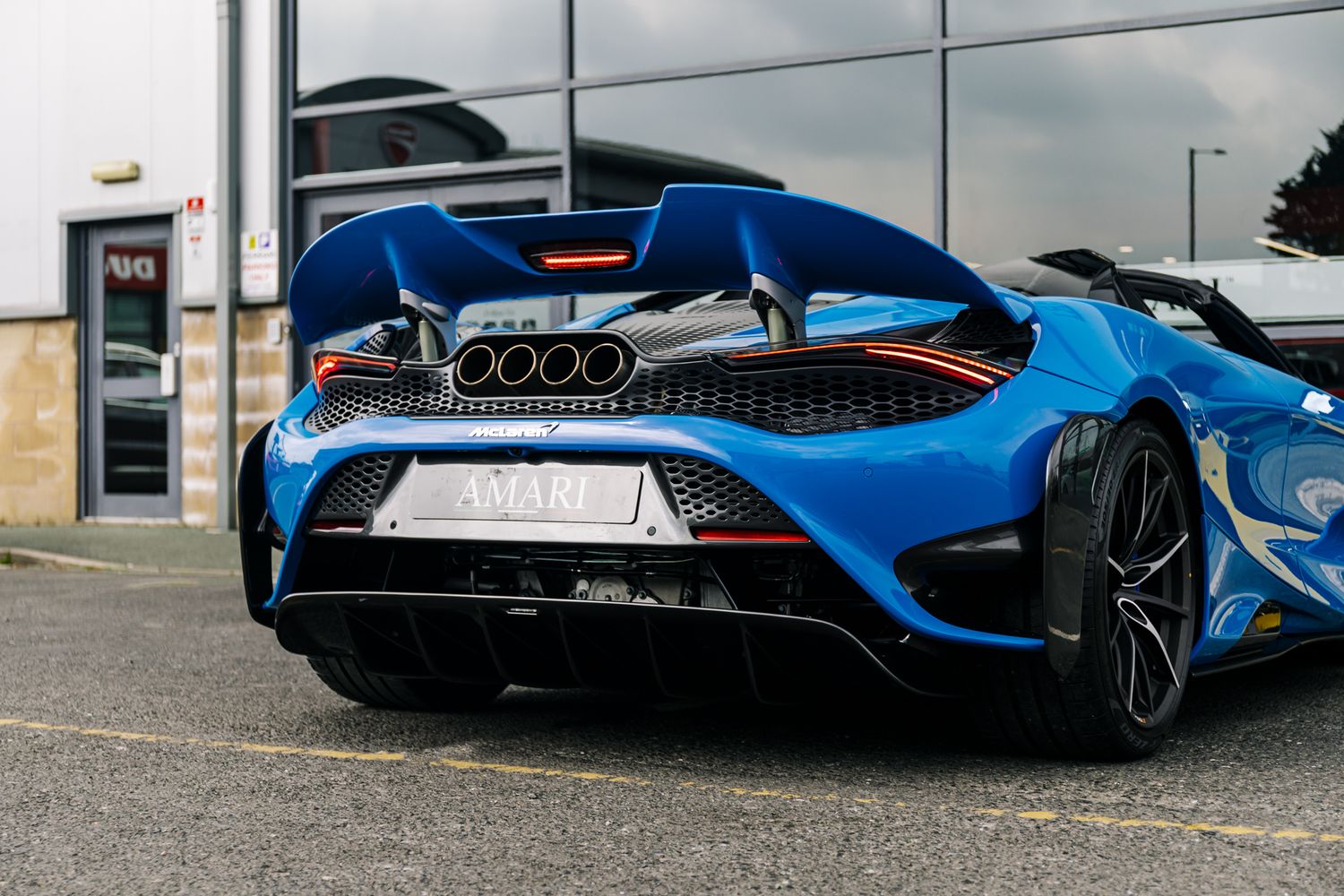 McLaren 765LT V8 SSG