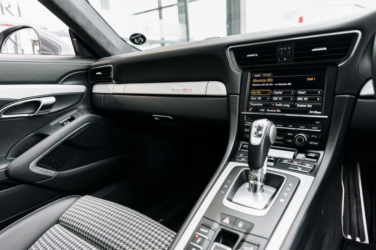 Porsche 911 50 Anniversary Edition 50 ANNIVERSARY EDITION PDK