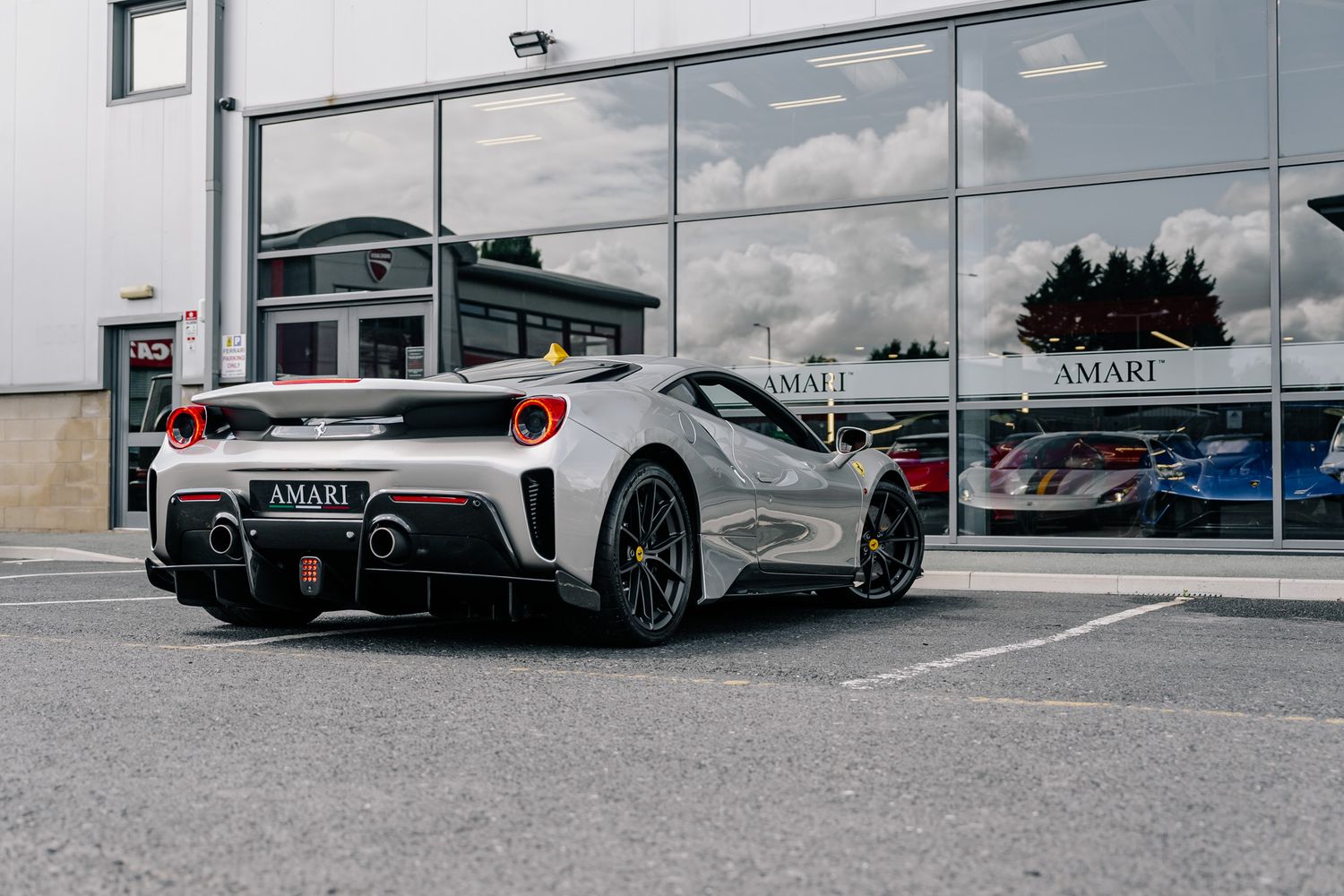 Ferrari 488 Pista