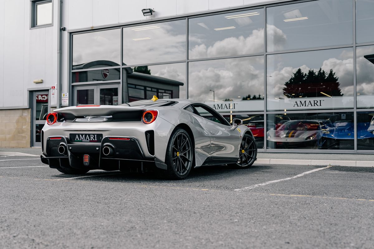 Ferrari 488 Pista