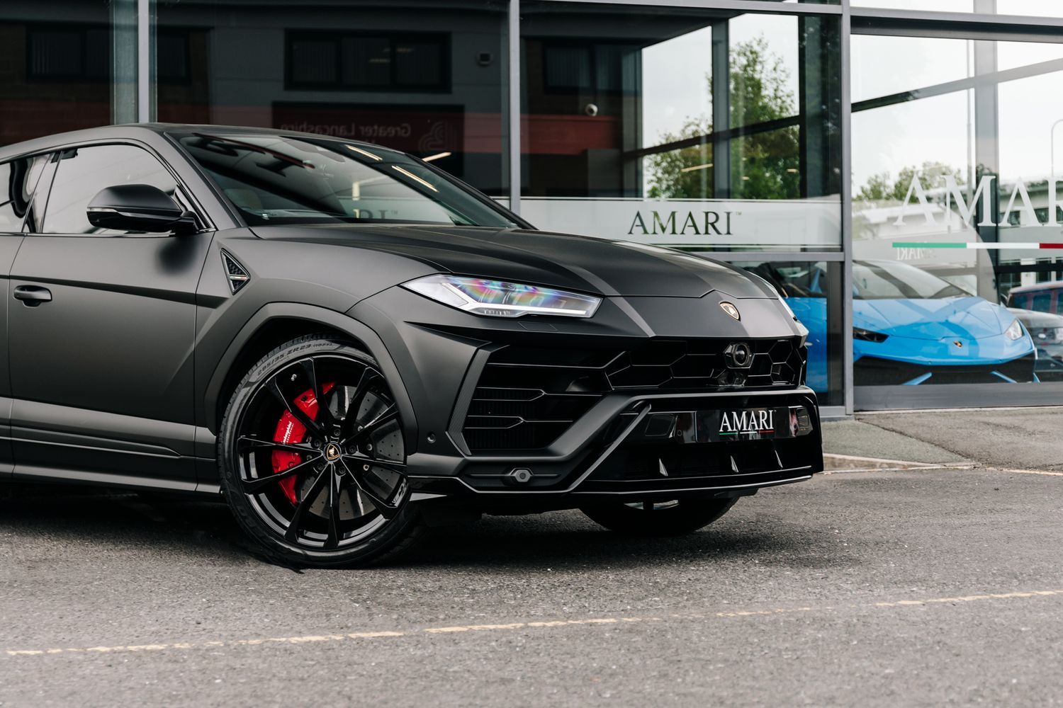 Lamborghini Urus V8