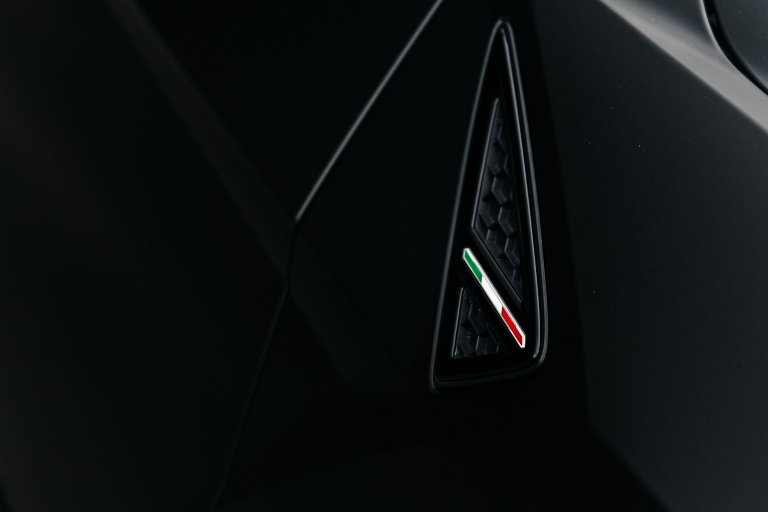 Lamborghini Urus V8