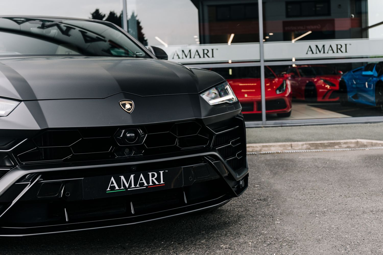 Lamborghini Urus V8