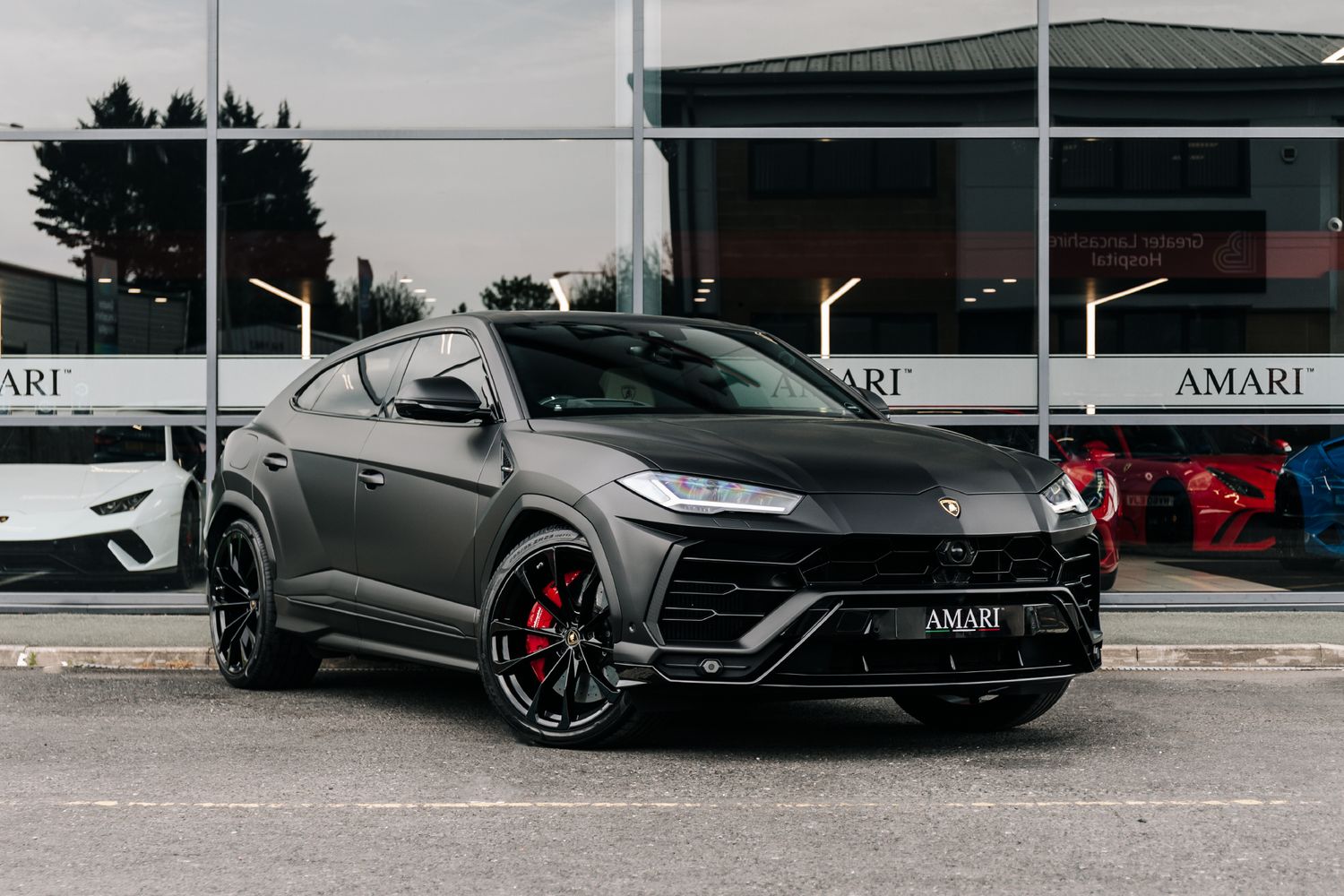 Lamborghini Urus V8