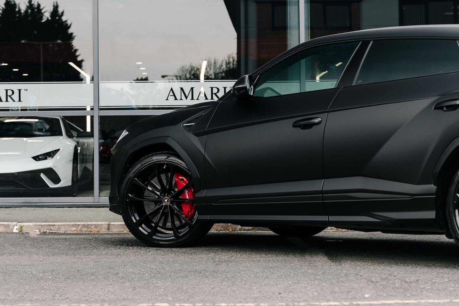 Lamborghini Urus V8