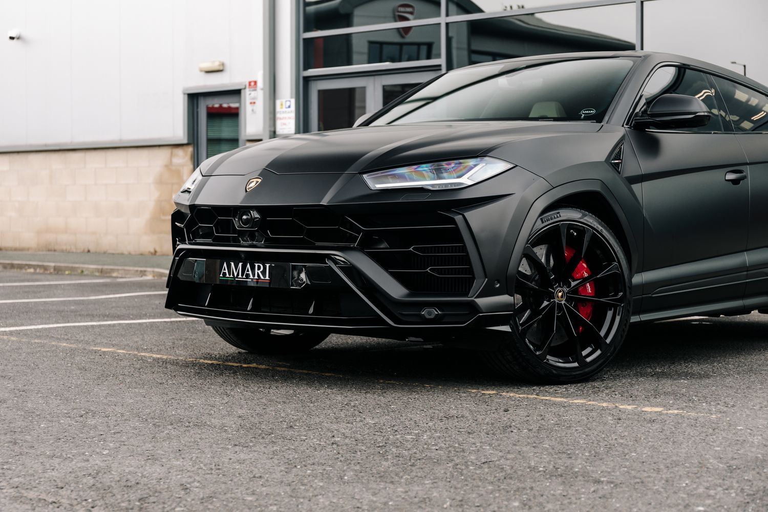 Lamborghini Urus V8