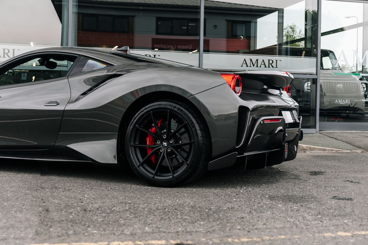 Ferrari 488 Pista