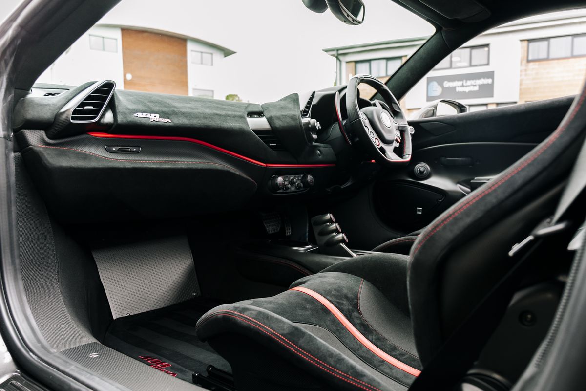 Ferrari 488 Pista