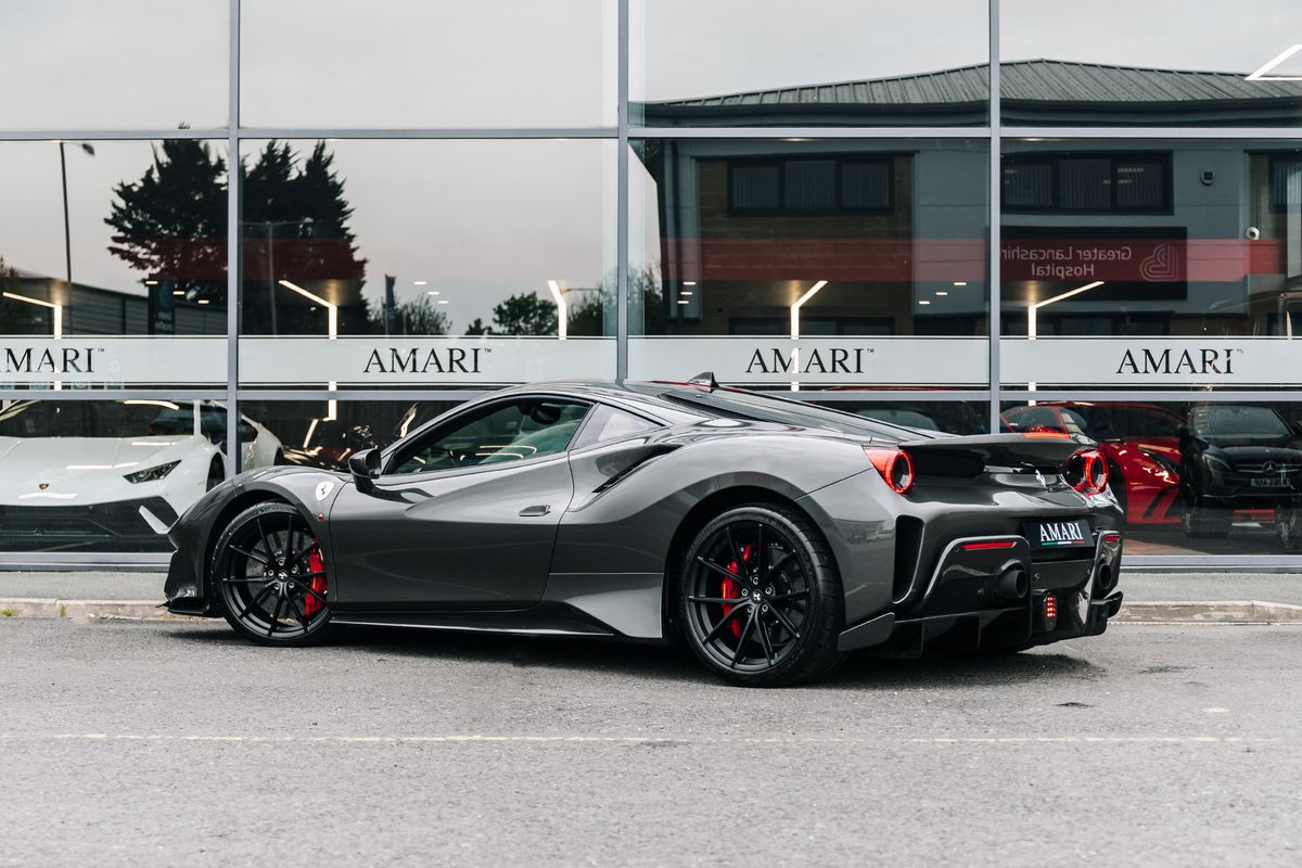 Ferrari 488 Pista