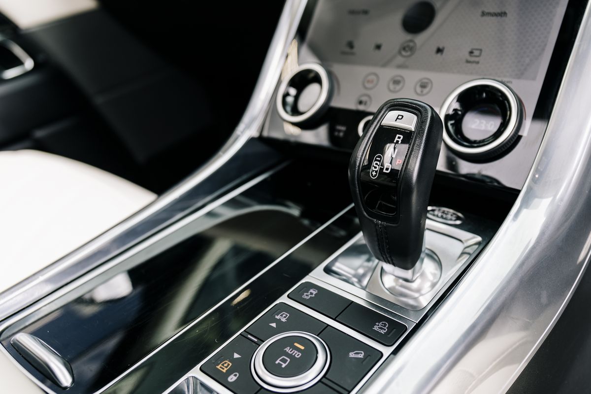 Land Rover Range Rover Sport Autobiography Dynamic SDV8 Autobiography Dynamic