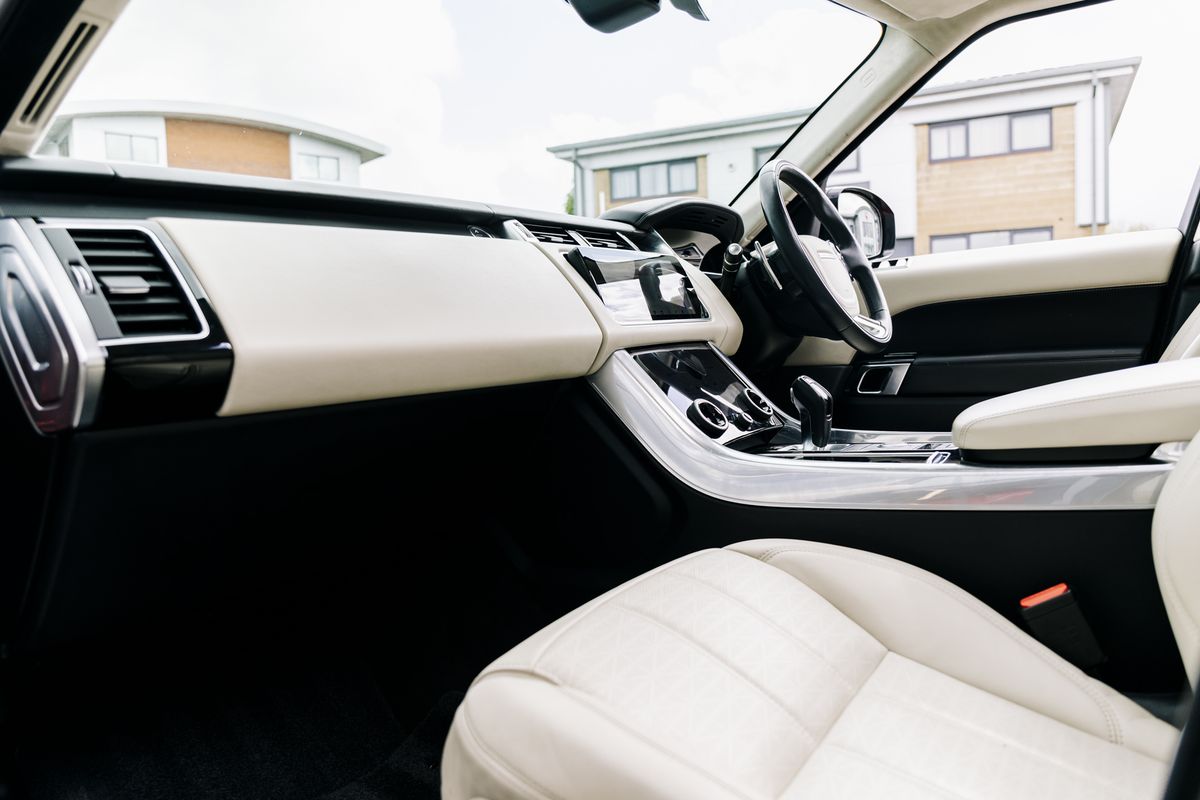 Land Rover Range Rover Sport Autobiography Dynamic SDV8 Autobiography Dynamic