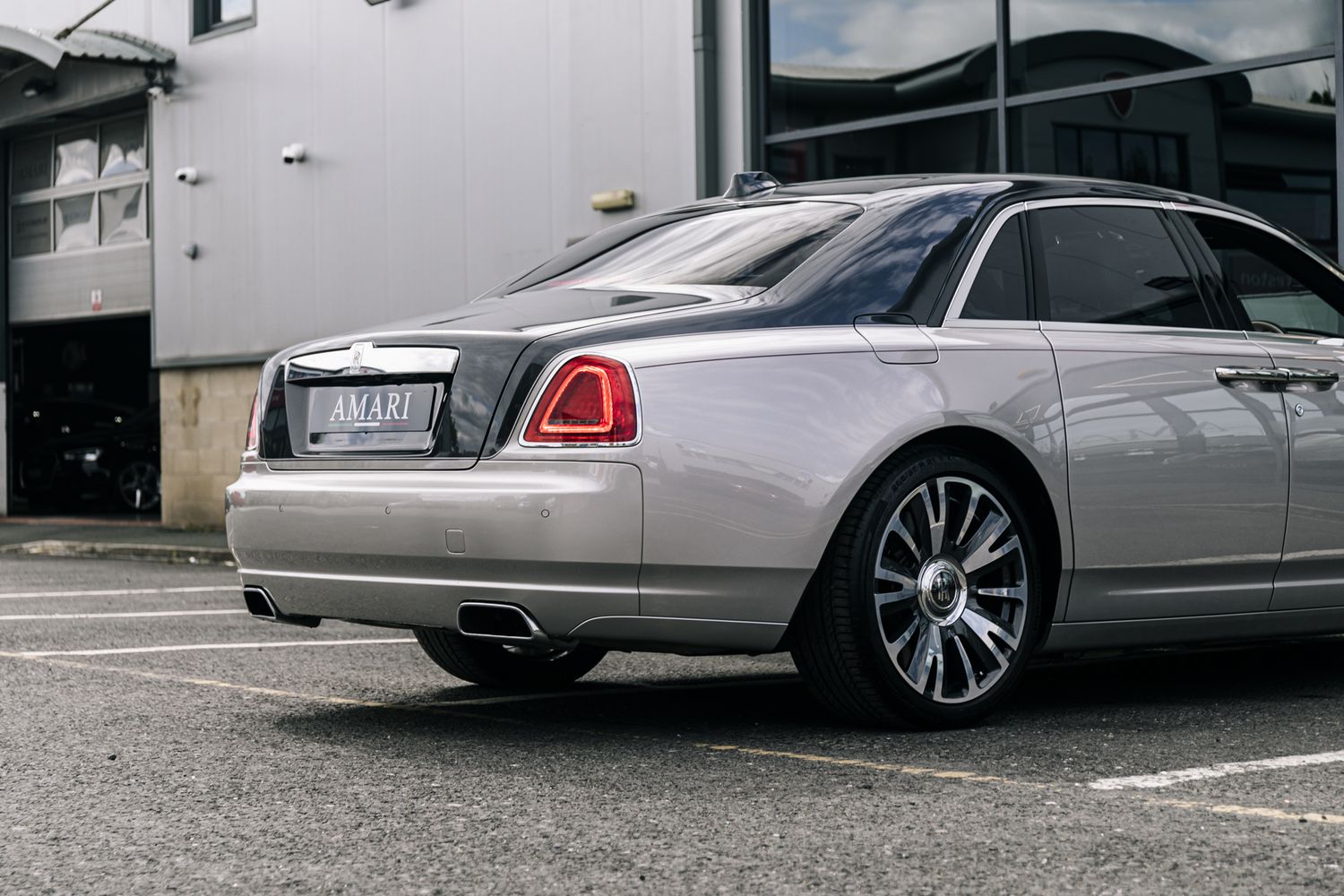 Rolls Royce Ghost Ghost V12 SWB AUTO