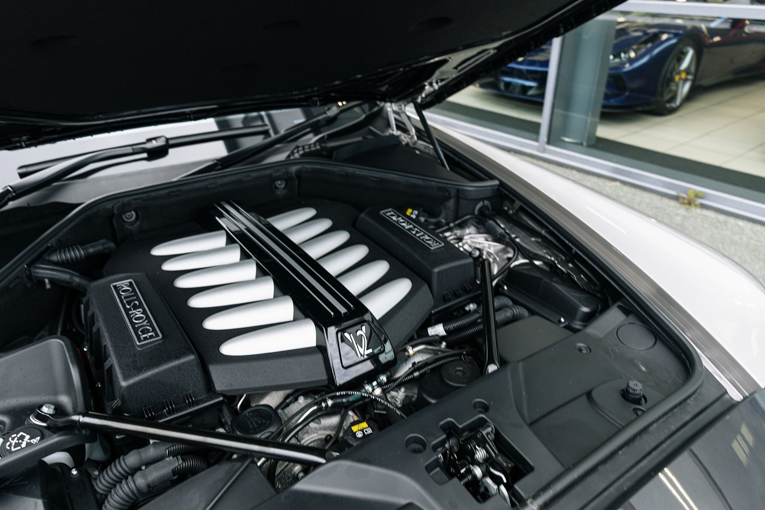 Rolls Royce Ghost Ghost V12 SWB AUTO