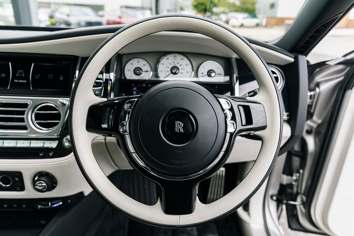 Rolls Royce Ghost Ghost V12 SWB AUTO