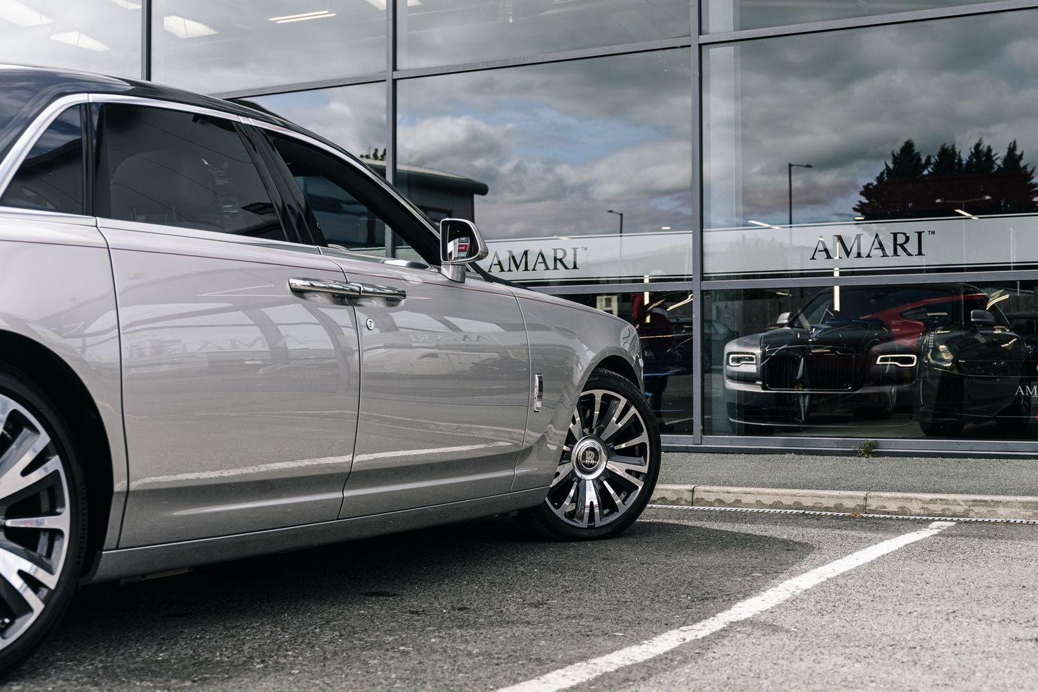 Rolls Royce Ghost Ghost V12 SWB AUTO