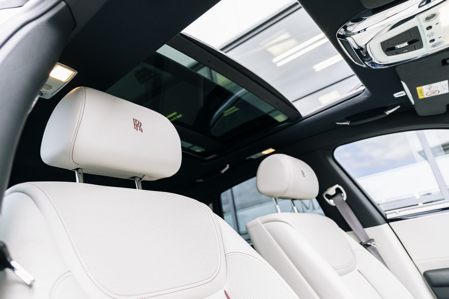 Rolls Royce Ghost Ghost V12 SWB AUTO