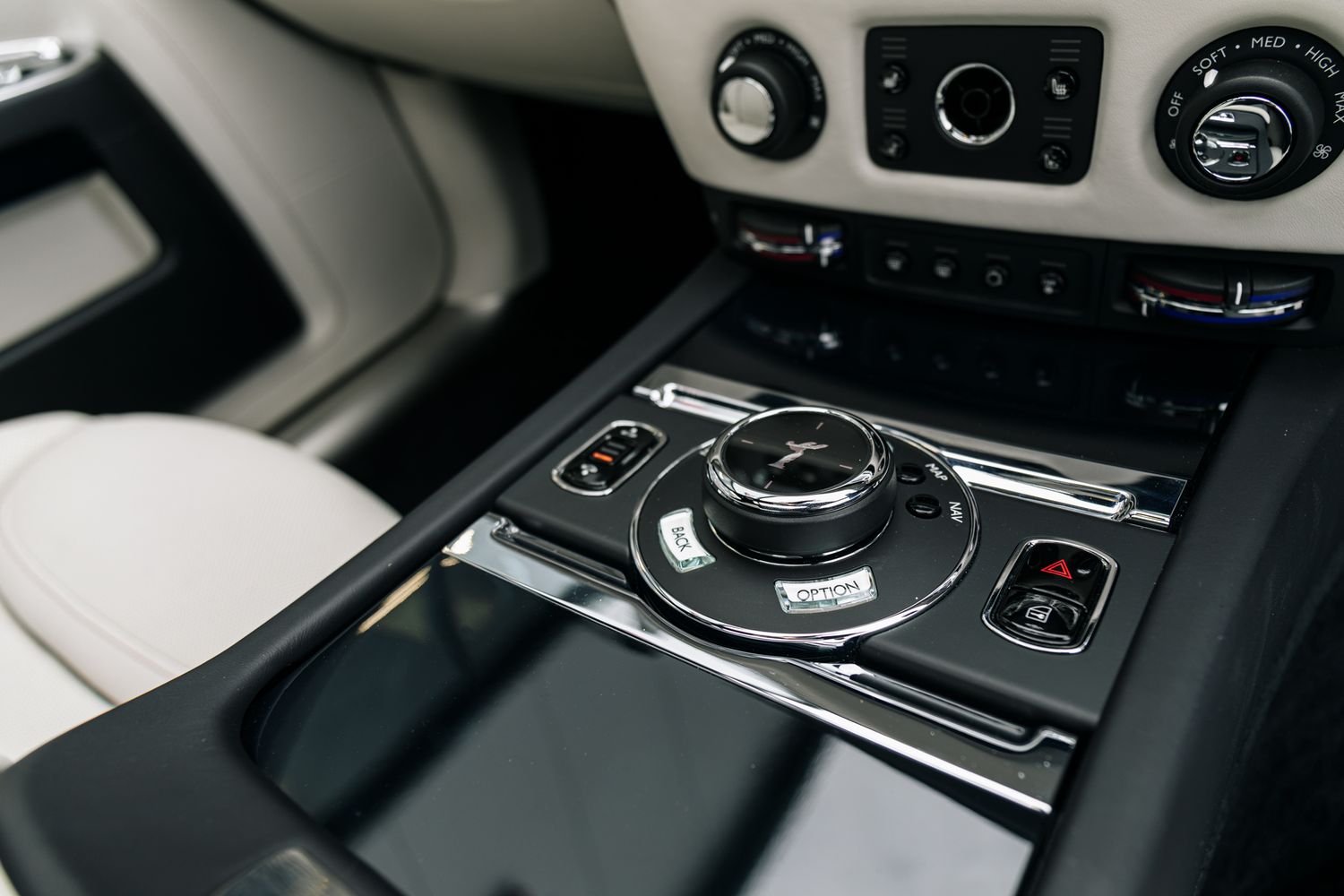 Rolls Royce Ghost Ghost V12 SWB AUTO
