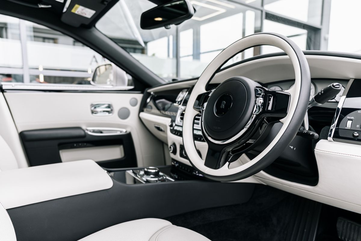 Rolls Royce Ghost Ghost V12 SWB AUTO