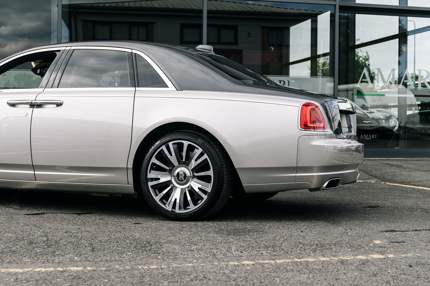 Rolls Royce Ghost Ghost V12 SWB AUTO
