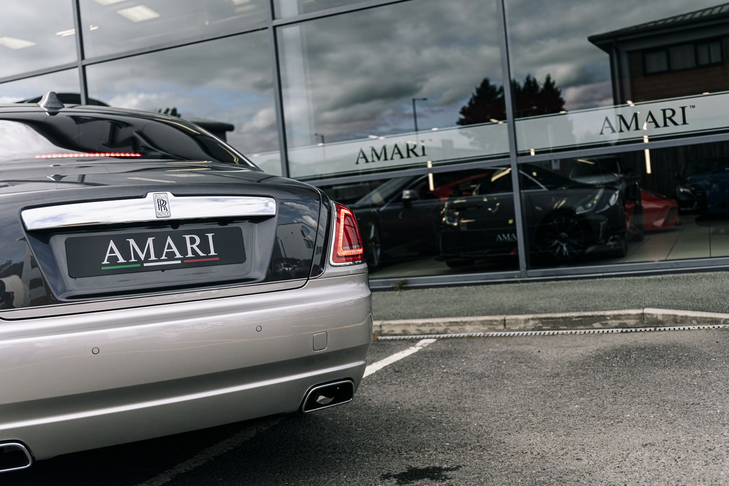 Rolls Royce Ghost Ghost V12 SWB AUTO