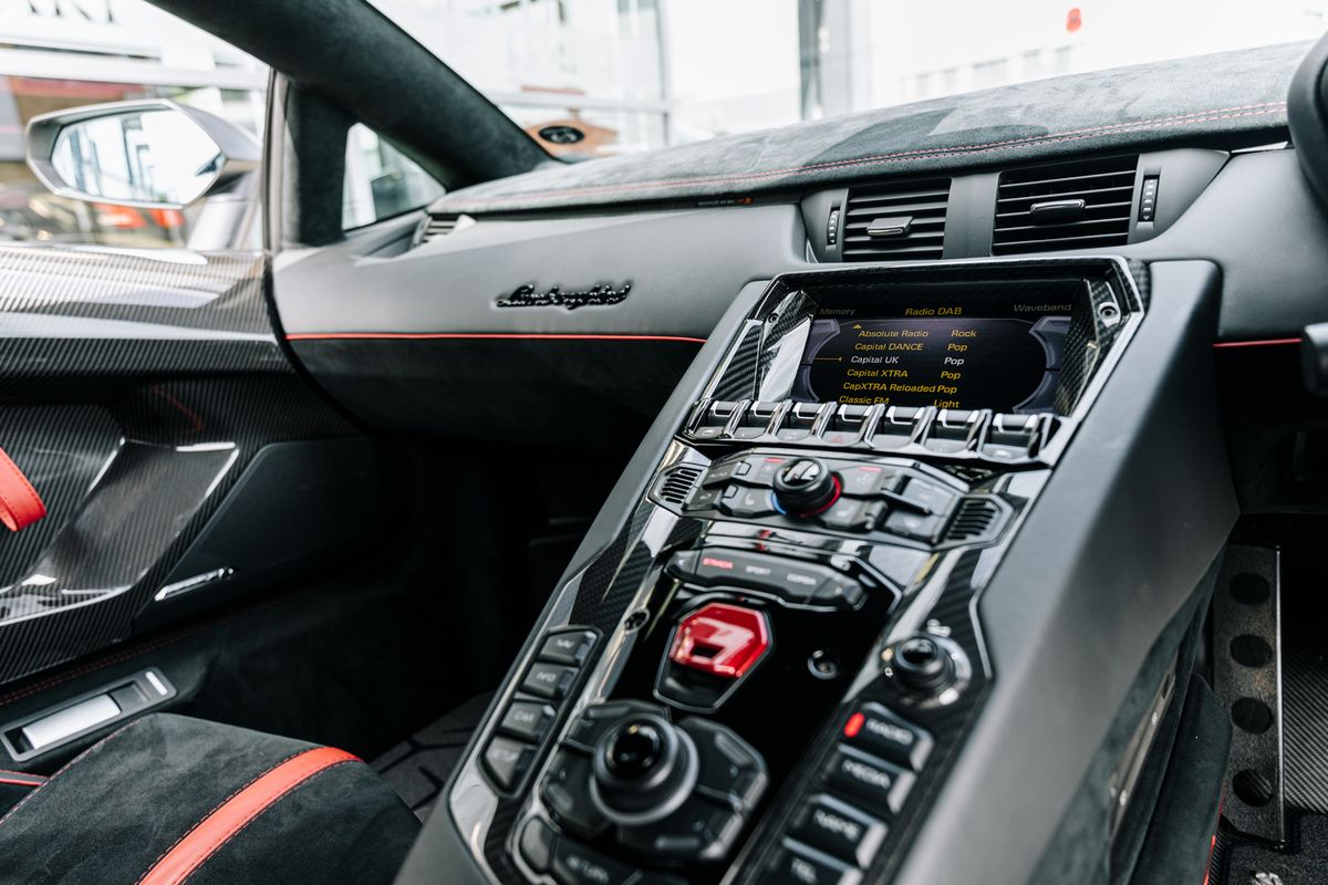 Lamborghini Aventador SV LP750-4