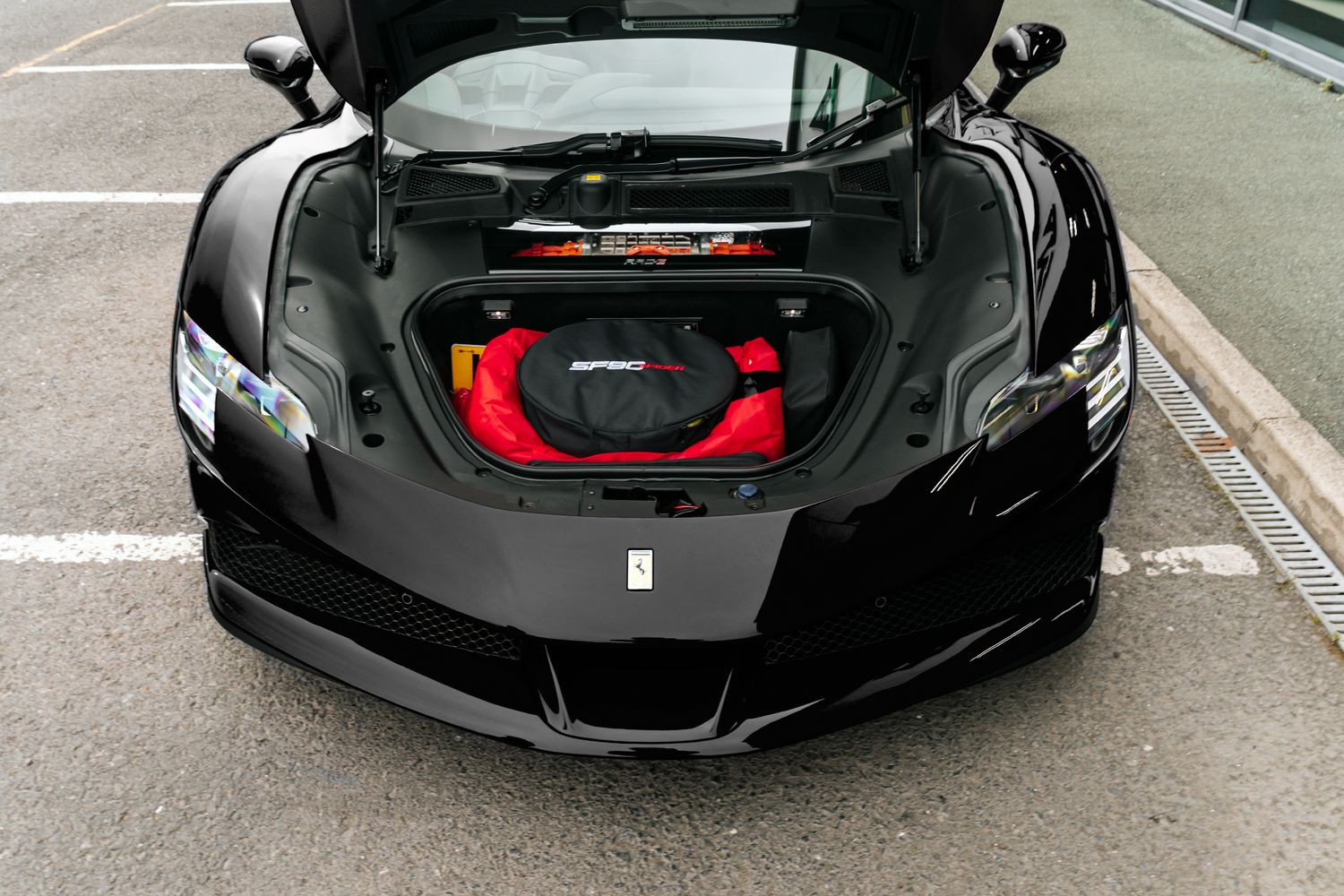 Ferrari SF90 Spider