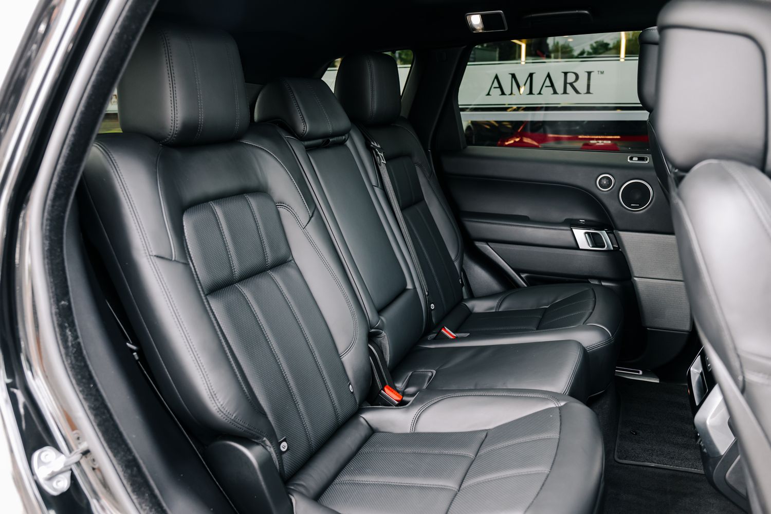 Land Rover Range Rover Sport D300 HSE Dynamic Black
