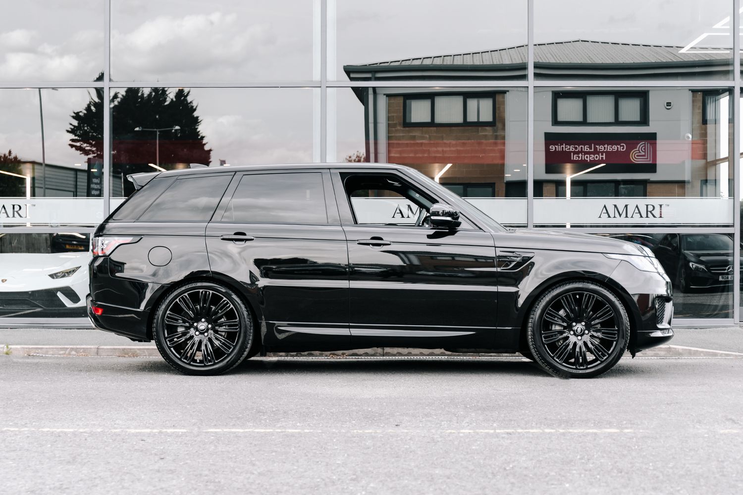 Land Rover Range Rover Sport D300 HSE Dynamic Black