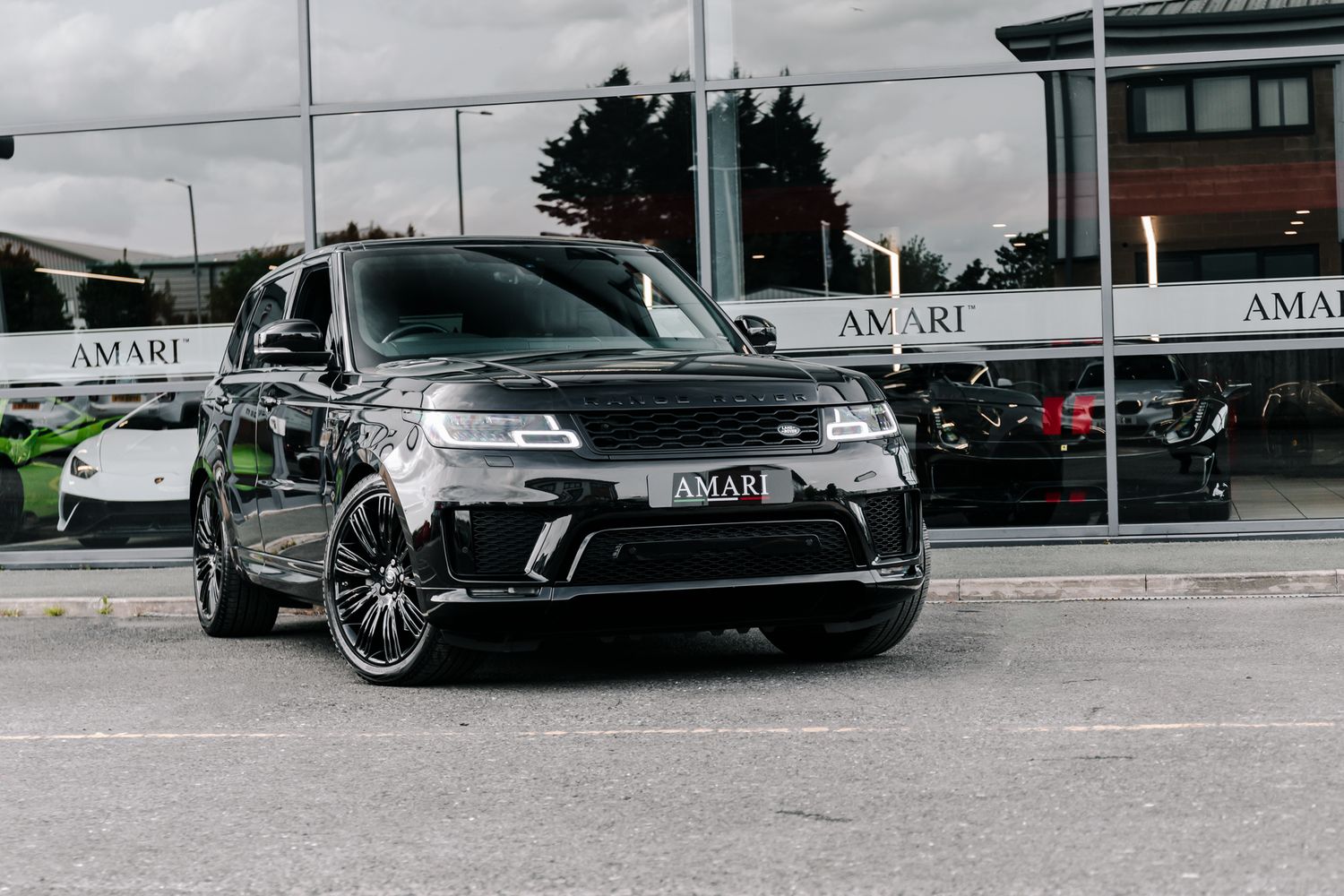 Land Rover Range Rover Sport D300 HSE Dynamic Black