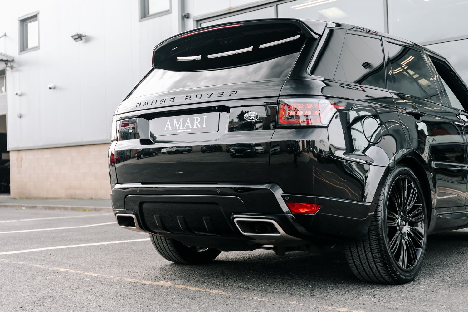 Land Rover Range Rover Sport D300 HSE Dynamic Black