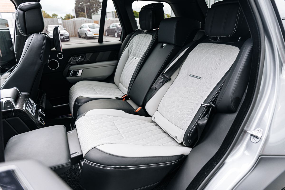 Land Rover Range Rover V8 SVAutobiography Dynamic V8 SVAutobiography Dynamic