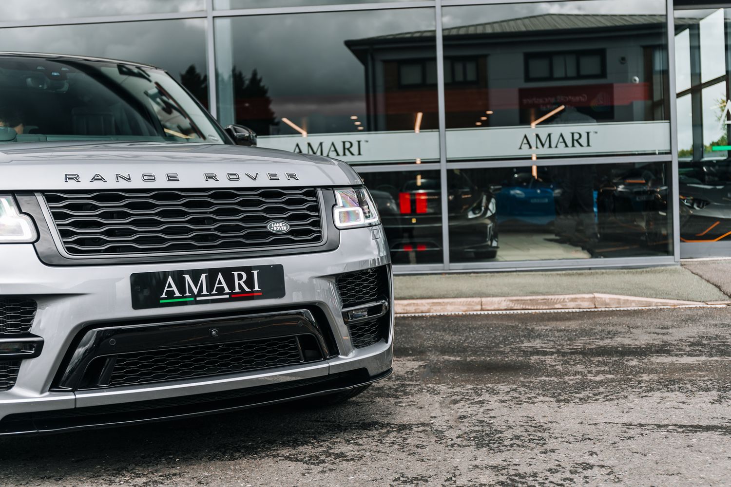 Land Rover Range Rover V8 SVAutobiography Dynamic V8 SVAutobiography Dynamic