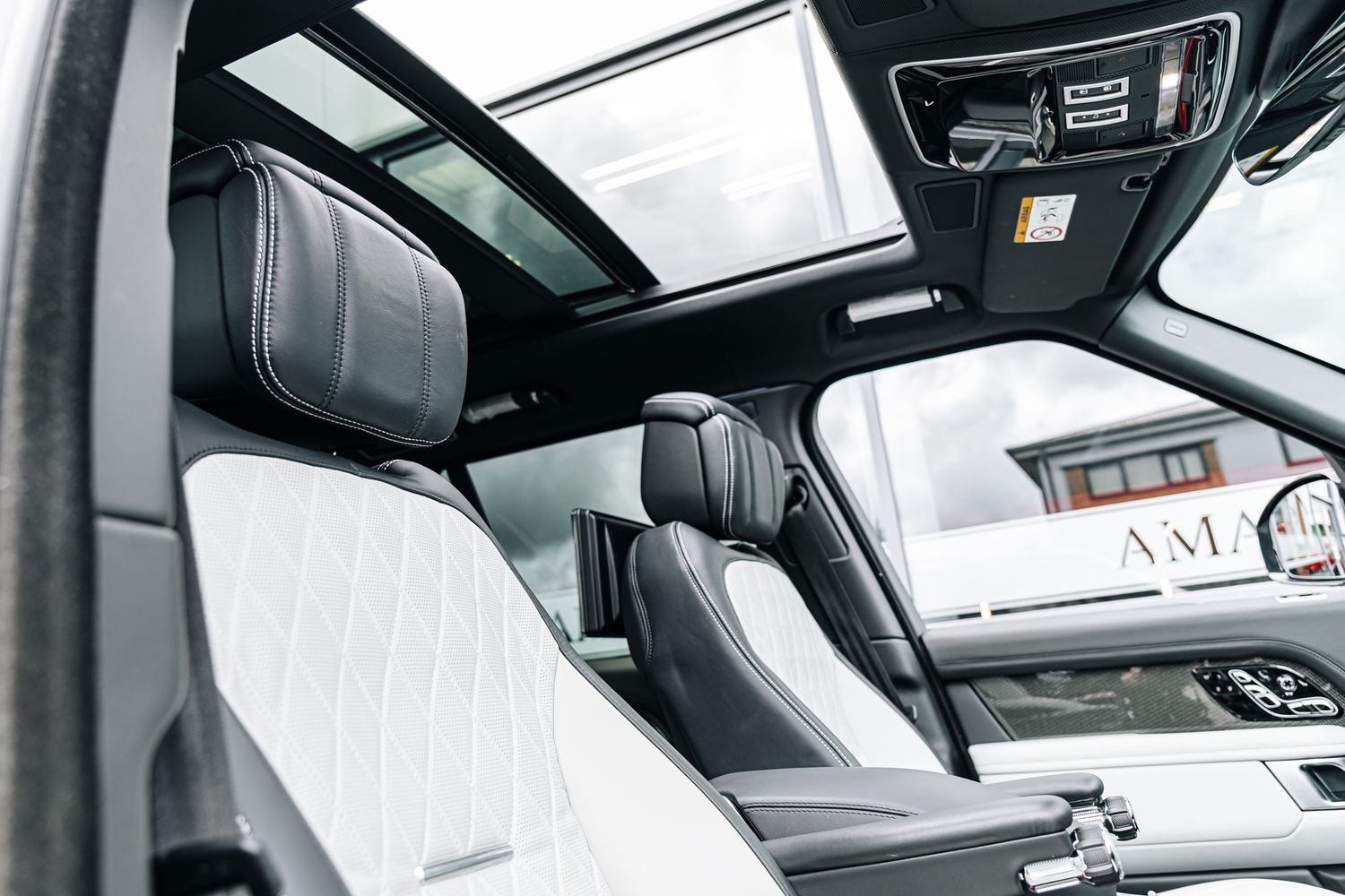 Land Rover Range Rover V8 SVAutobiography Dynamic V8 SVAutobiography Dynamic