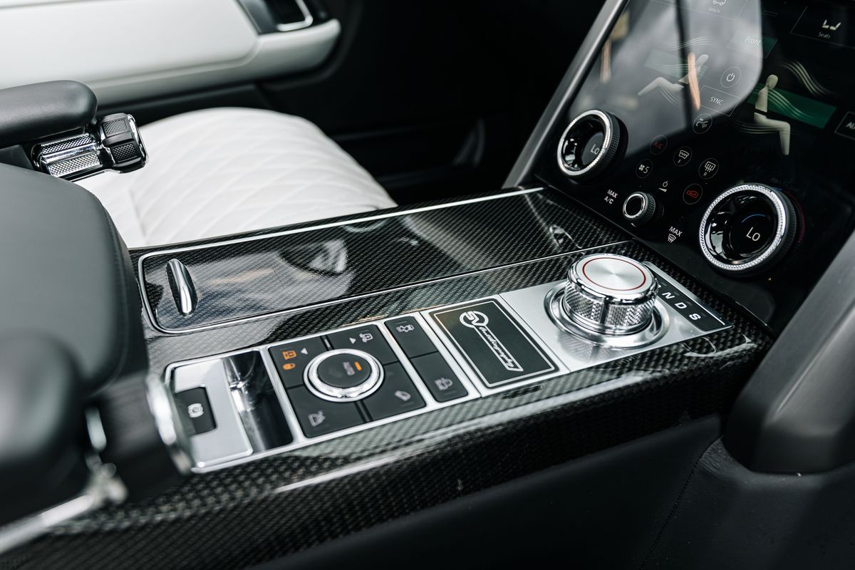 Land Rover Range Rover V8 SVAutobiography Dynamic V8 SVAutobiography Dynamic