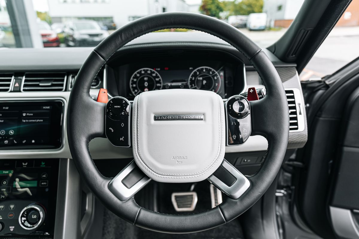 Land Rover Range Rover V8 SVAutobiography Dynamic V8 SVAutobiography Dynamic